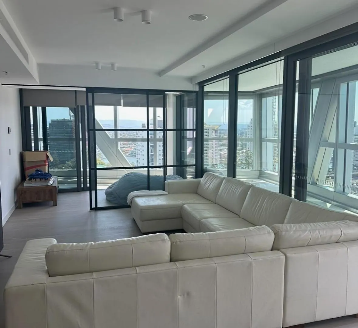 Jewel Private Beachfront Residences Gold Coast Apartamento