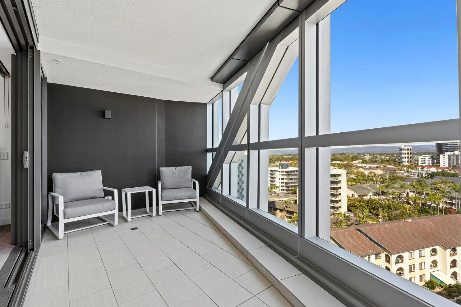 Jewel Private Beachfront Residences Gold Coast Apartamento